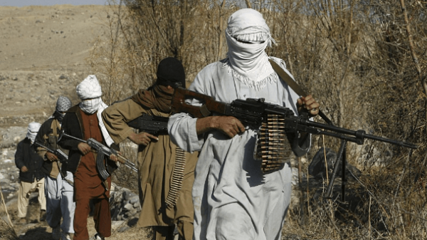 তালেবান যোদ্ধারা বাড়ি বাড়ি গিয়ে বিদেশিদের সহায়তাকারী আফগানদের খুঁজছে