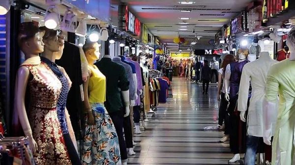 দোকানপাট খুলছে ১১ আগস্ট