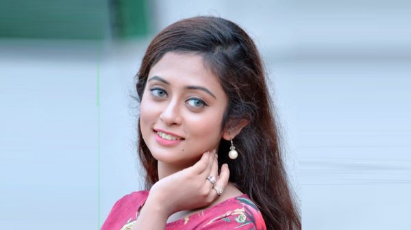 ৯৯৯-এ কল দিয়ে প্রাণে বাঁচলেন অভিনেত্রী নিশাত