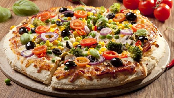 বাড়িতে যেভাবে বানাবেন সুস্বাদু পিৎজা